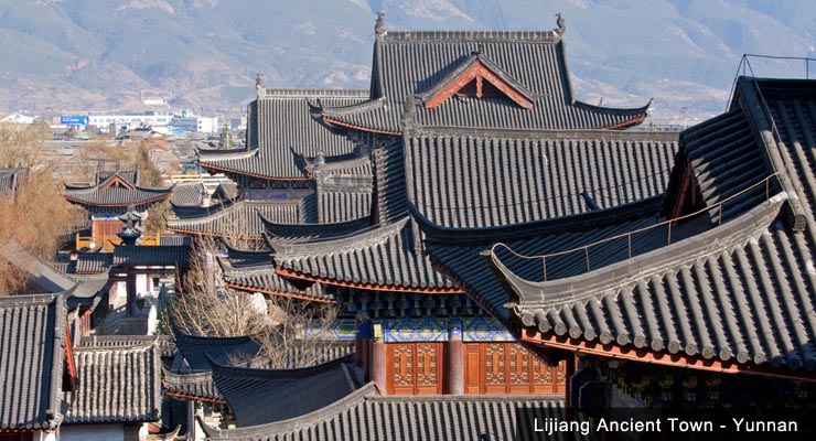 beautiful-palace-roofs-in-lijiang